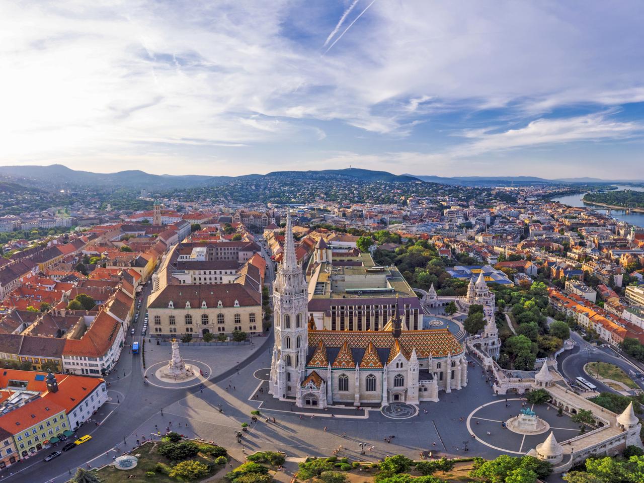 Tagesausflug nach Bratislava und Budapest mit Guide – Bild 3