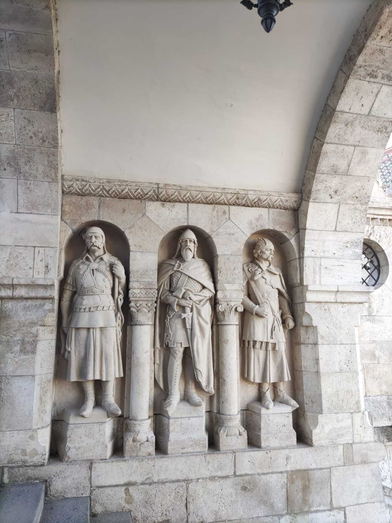 Tagesausflug nach Bratislava und Budapest mit Guide – Bild 15