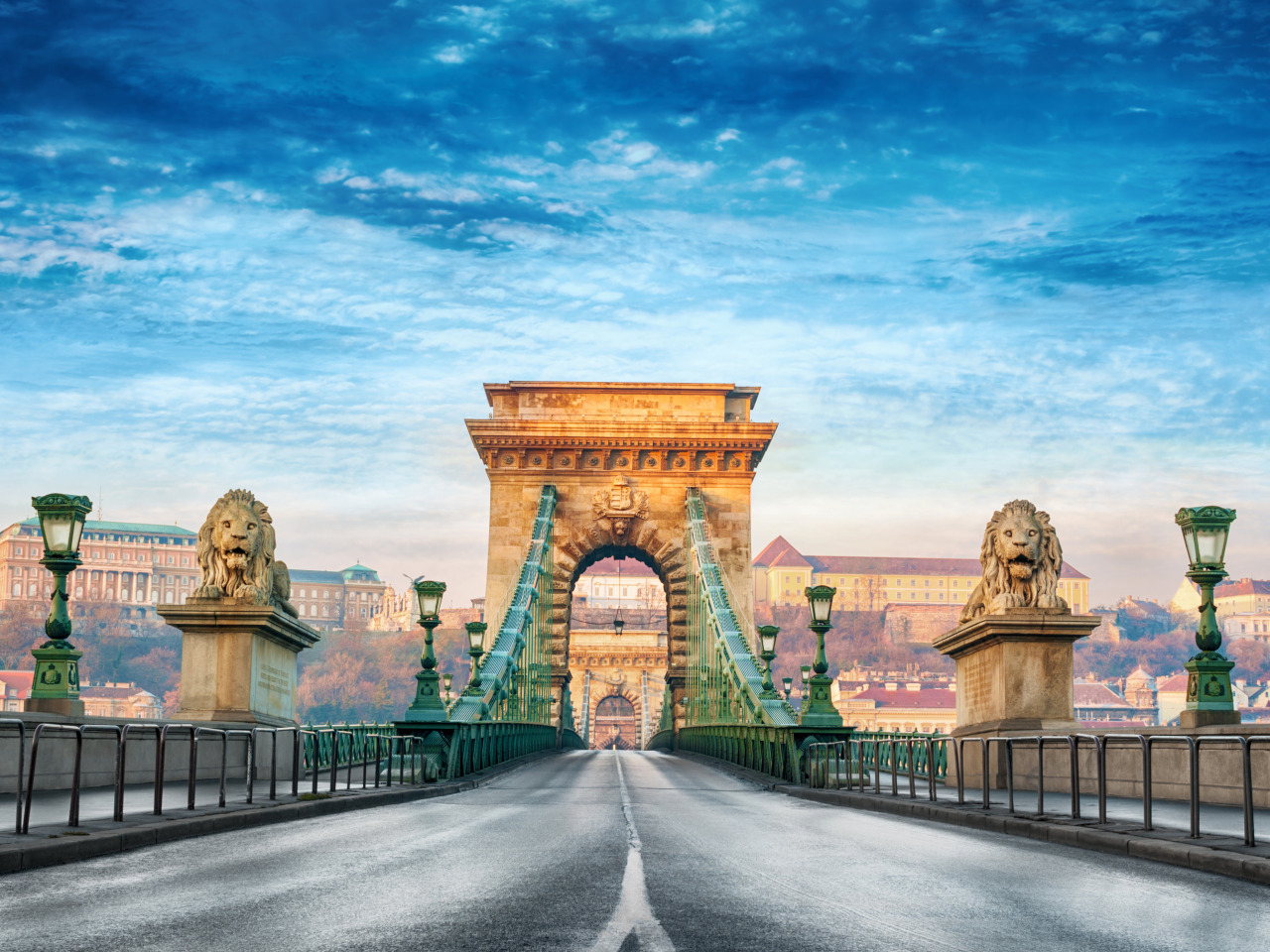 Tagesausflug nach Bratislava und Budapest mit Guide – Bild 11
