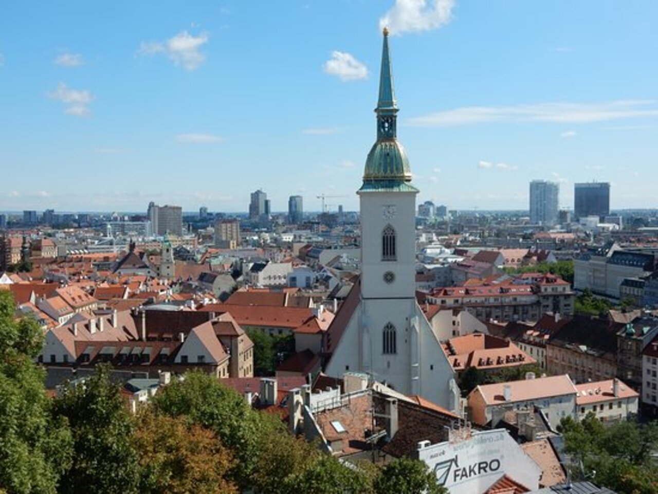 Bratislava and Budapest Day Trip with Guide - Image 7